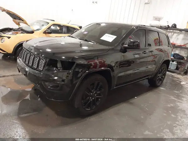 1C4RJFAG1JC435595 2018 JEEP GRAND CHEROKEE - Image 2