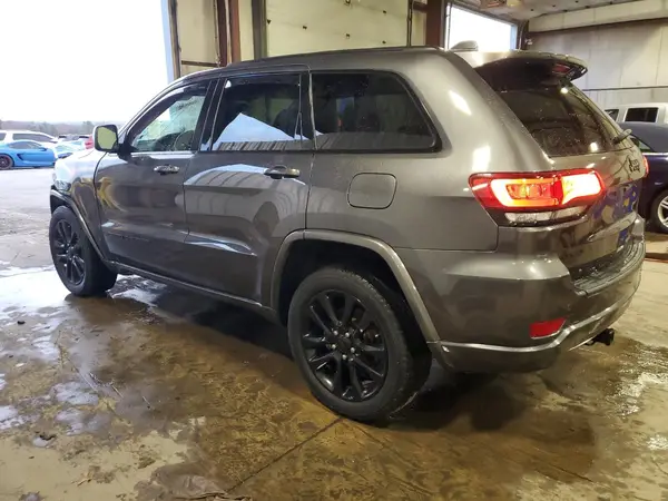 1C4RJFAG1JC467043 2018 JEEP GRAND CHEROKEE - Image 2