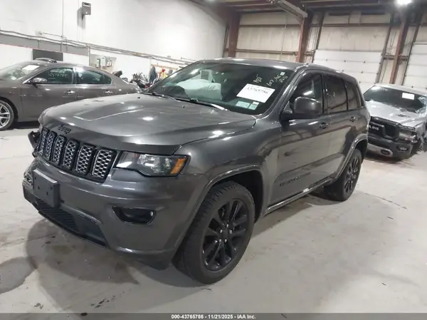 1C4RJFAG1JC487227 2018 JEEP GRAND CHEROKEE - Image 2