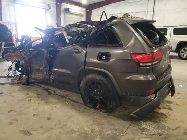 1C4RJFAG1JC499331 2018 JEEP GRAND CHEROKEE - Image 2