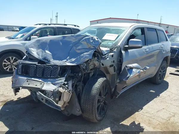 1C4RJFAG1KC529557 2019 JEEP GRAND CHEROKEE - Image 2
