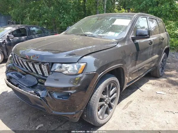 1C4RJFAG1KC587636 2019 JEEP GRAND CHEROKEE - Image 2