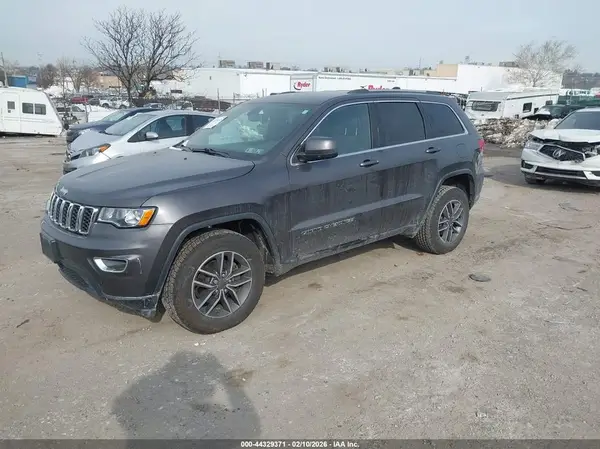1C4RJFAG1KC609408 2019 JEEP GRAND CHEROKEE - Image 2