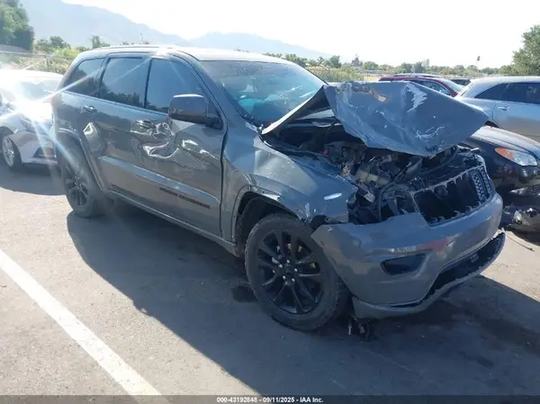 1C4RJFAG1KC668040 2019 JEEP GRAND CHEROKEE - Image 1