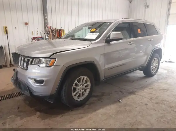 1C4RJFAG1KC678647 2019 JEEP GRAND CHEROKEE - Image 2