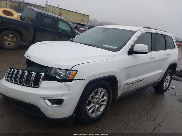 1C4RJFAG1KC687896 2019 JEEP GRAND CHEROKEE - Image 2