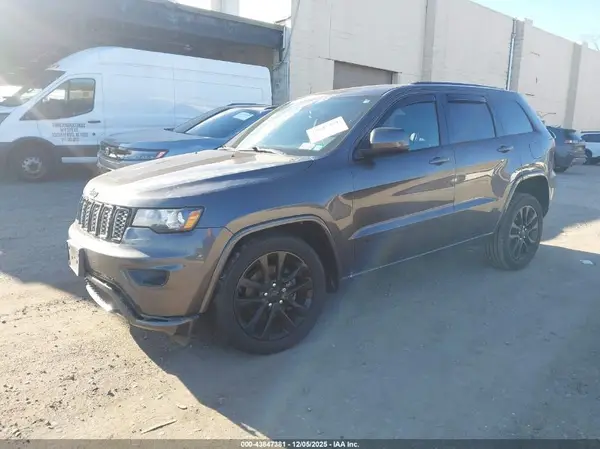 1C4RJFAG1LC110108 2020 JEEP GRAND CHEROKEE - Image 2