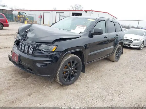 1C4RJFAG1LC154450 2020 JEEP GRAND CHEROKEE - Image 2