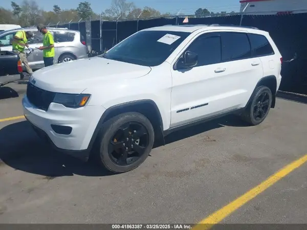 1C4RJFAG1LC157204 2020 JEEP GRAND CHEROKEE - Image 2
