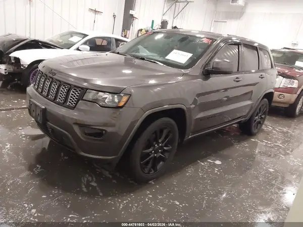 1C4RJFAG1LC169630 2020 JEEP GRAND CHEROKEE - Image 2