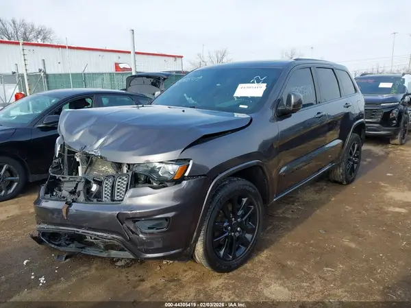 1C4RJFAG1LC359122 2020 JEEP GRAND CHEROKEE - Image 2