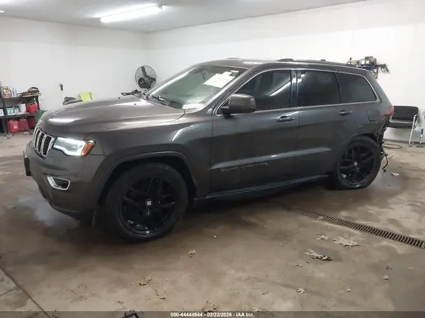 1C4RJFAG1LC383467 2020 JEEP GRAND CHEROKEE - Image 2