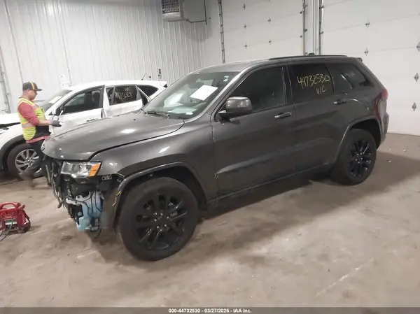 1C4RJFAG1LC384246 2020 JEEP GRAND CHEROKEE - Image 2