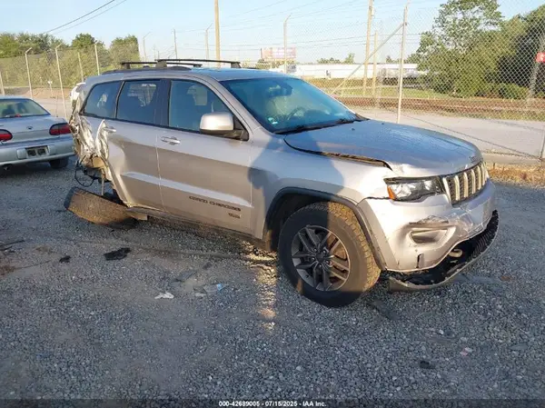 1C4RJFAG2HC674454 2017 JEEP GRAND CHEROKEE - Image 1