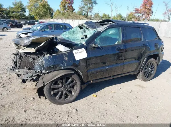 1C4RJFAG2HC714483 2017 JEEP GRAND CHEROKEE - Image 2