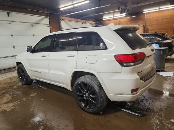 1C4RJFAG2HC764803 2017 JEEP GRAND CHEROKEE - Image 2