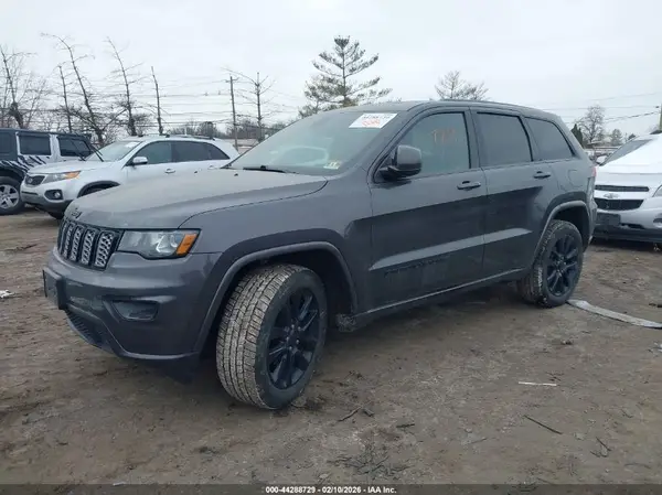 1C4RJFAG2HC767118 2017 JEEP GRAND CHEROKEE - Image 2
