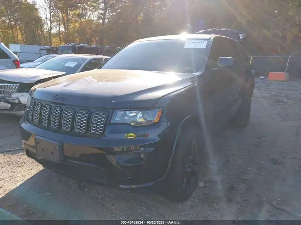 1C4RJFAG2HC767135 2017 JEEP GRAND CHEROKEE - Image 2