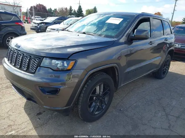 1C4RJFAG2HC818715 2017 JEEP GRAND CHEROKEE - Image 2