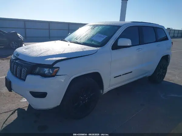 1C4RJFAG2HC851651 2017 JEEP GRAND CHEROKEE - Image 2