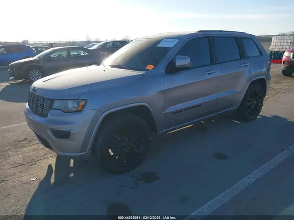 1C4RJFAG2HC855926 2017 JEEP GRAND CHEROKEE - Image 2