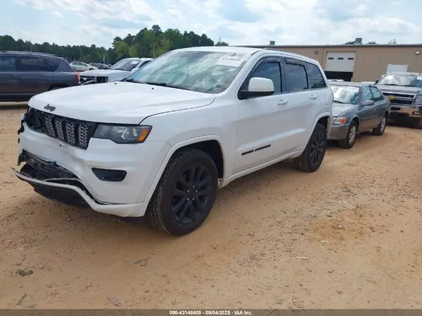 1C4RJFAG2HC922363 2017 JEEP GRAND CHEROKEE - Image 2
