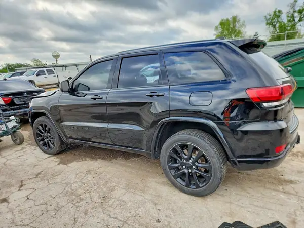 1C4RJFAG2HC951636 2017 JEEP GRAND CHEROKEE - Image 2