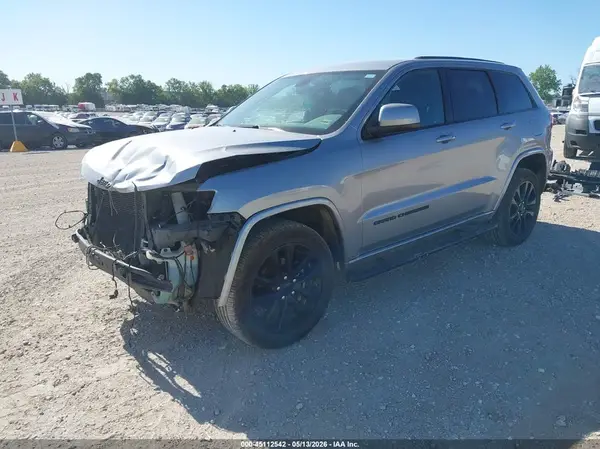 1C4RJFAG2JC113032 2018 JEEP GRAND CHEROKEE - Image 2