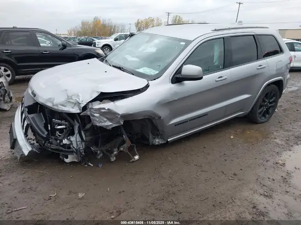 1C4RJFAG2JC120577 2018 JEEP GRAND CHEROKEE - Image 2