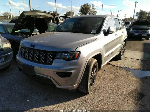 1C4RJFAG2JC123186 2018 JEEP GRAND CHEROKEE - Image 2