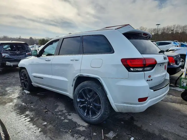 1C4RJFAG2JC137220 2018 JEEP GRAND CHEROKEE - Image 2