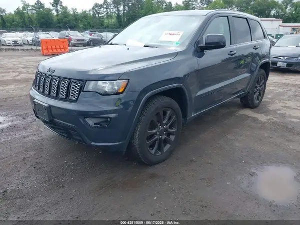 1C4RJFAG2JC180780 2018 JEEP GRAND CHEROKEE - Image 2