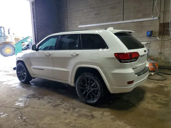 1C4RJFAG2JC203068 2018 JEEP GRAND CHEROKEE - Image 2