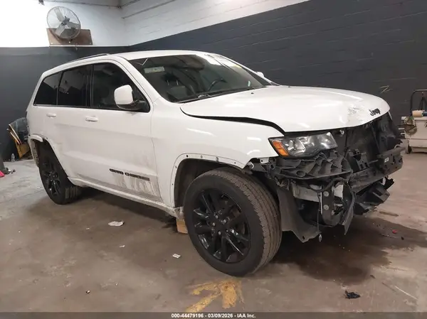 1C4RJFAG2JC211199 2018 JEEP GRAND CHEROKEE - Image 1