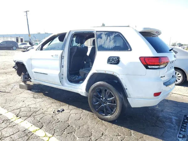 1C4RJFAG2JC214331 2018 JEEP GRAND CHEROKEE - Image 2