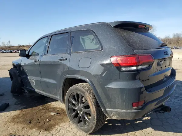 1C4RJFAG2JC236359 2018 JEEP GRAND CHEROKEE - Image 2