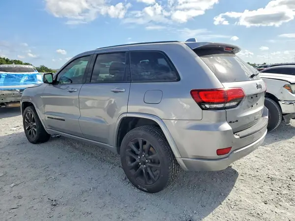 1C4RJFAG2JC294780 2018 JEEP GRAND CHEROKEE - Image 2