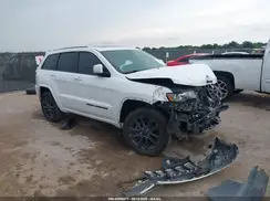 1C4RJFAG2JC319967 2018 JEEP GRAND CHEROKEE