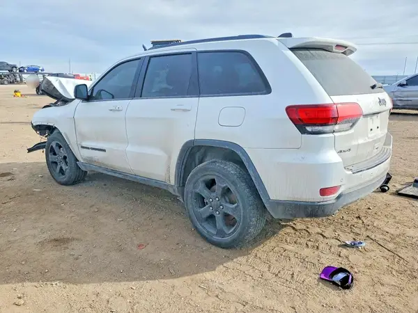 1C4RJFAG2JC378517 2018 JEEP GRAND CHEROKEE - Image 2