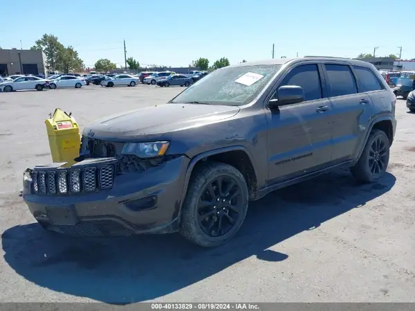 1C4RJFAG2JC403920 2018 JEEP GRAND CHEROKEE - Image 2