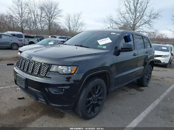 1C4RJFAG2JC469450 2018 JEEP GRAND CHEROKEE - Image 2