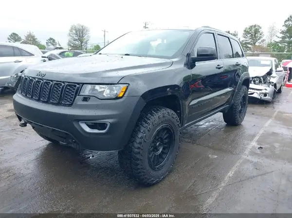 1C4RJFAG2JC500227 2018 JEEP GRAND CHEROKEE - Image 2