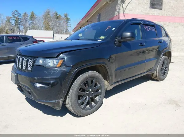 1C4RJFAG2JC500647 2018 JEEP GRAND CHEROKEE - Image 2