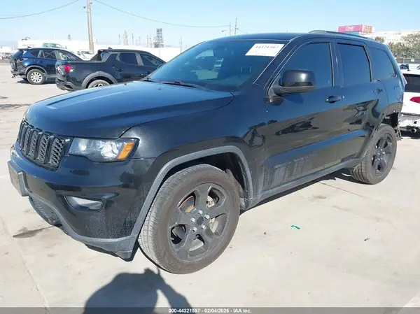 1C4RJFAG2JC502401 2018 JEEP GRAND CHEROKEE - Image 2