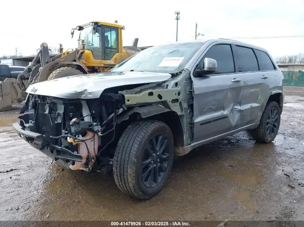 1C4RJFAG2KC563247 2019 JEEP GRAND CHEROKEE - Image 2