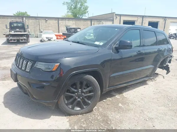 1C4RJFAG2LC208810 2020 JEEP GRAND CHEROKEE - Image 2