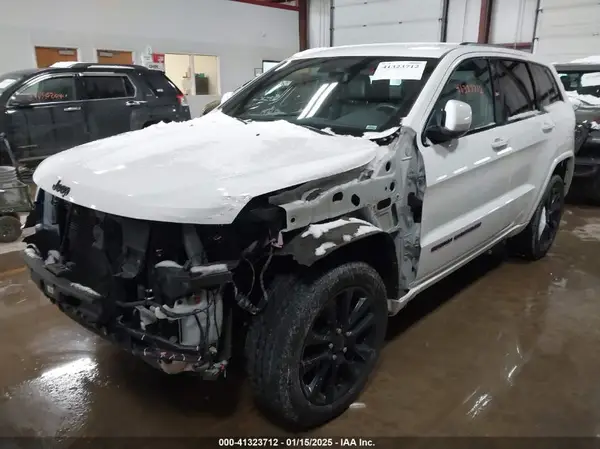 1C4RJFAG2LC209665 2020 JEEP GRAND CHEROKEE - Image 2