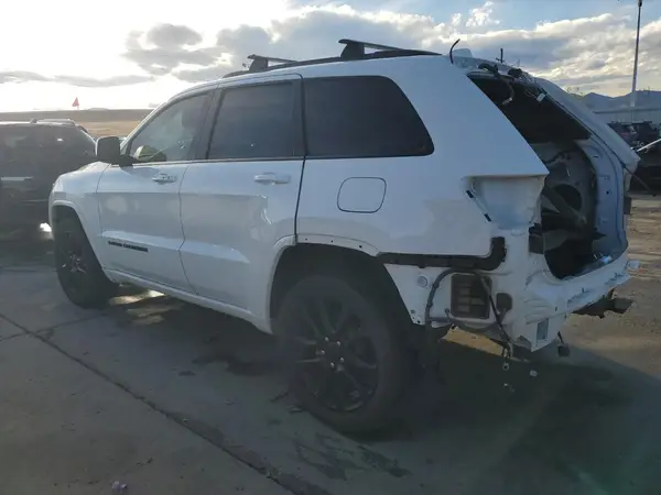 1C4RJFAG2LC315033 2020 JEEP GRAND CHEROKEE - Image 2