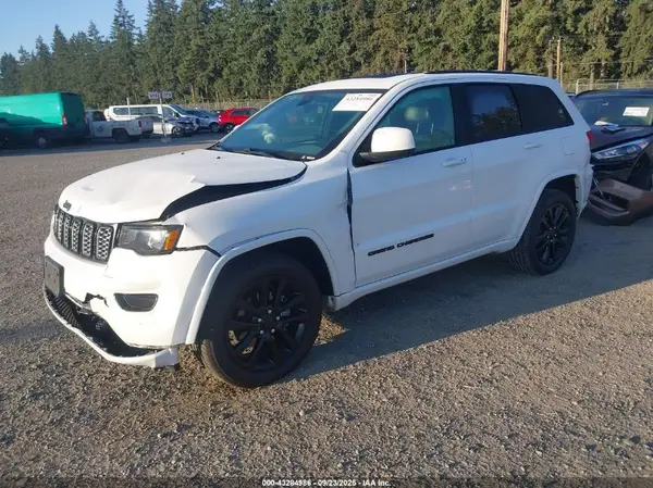 1C4RJFAG2LC330728 2020 JEEP GRAND CHEROKEE - Image 2