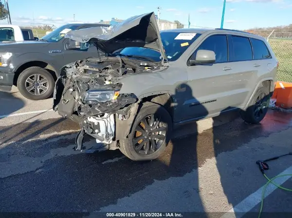 1C4RJFAG2LC374891 2020 JEEP GRAND CHEROKEE - Image 2